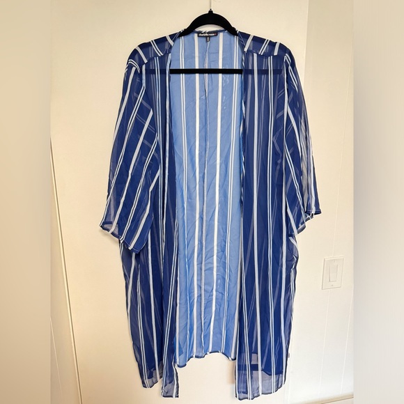 Thin plus size cover up - Picture 1 of 1